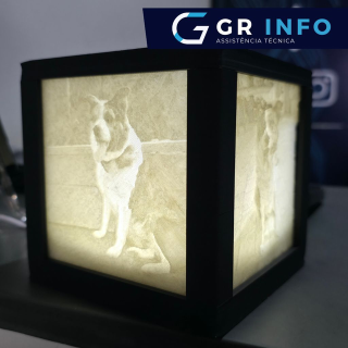 Luminária personalizada com 4 fotos em 3D