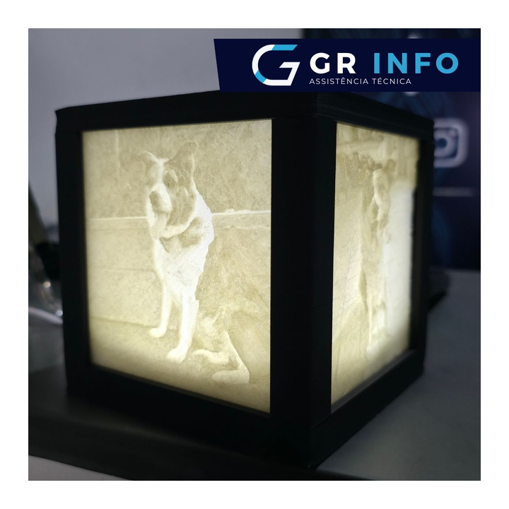 Luminária personalizada com 4 fotos em 3D