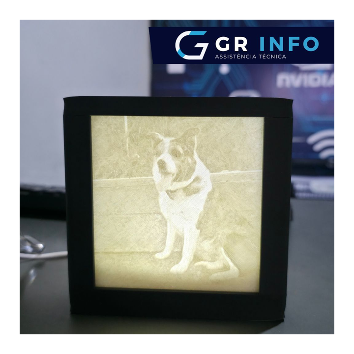 Luminária personalizada com 4 fotos em 3D